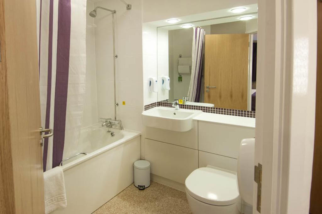 Premier Inn Birmingham City - Aston 部屋 写真