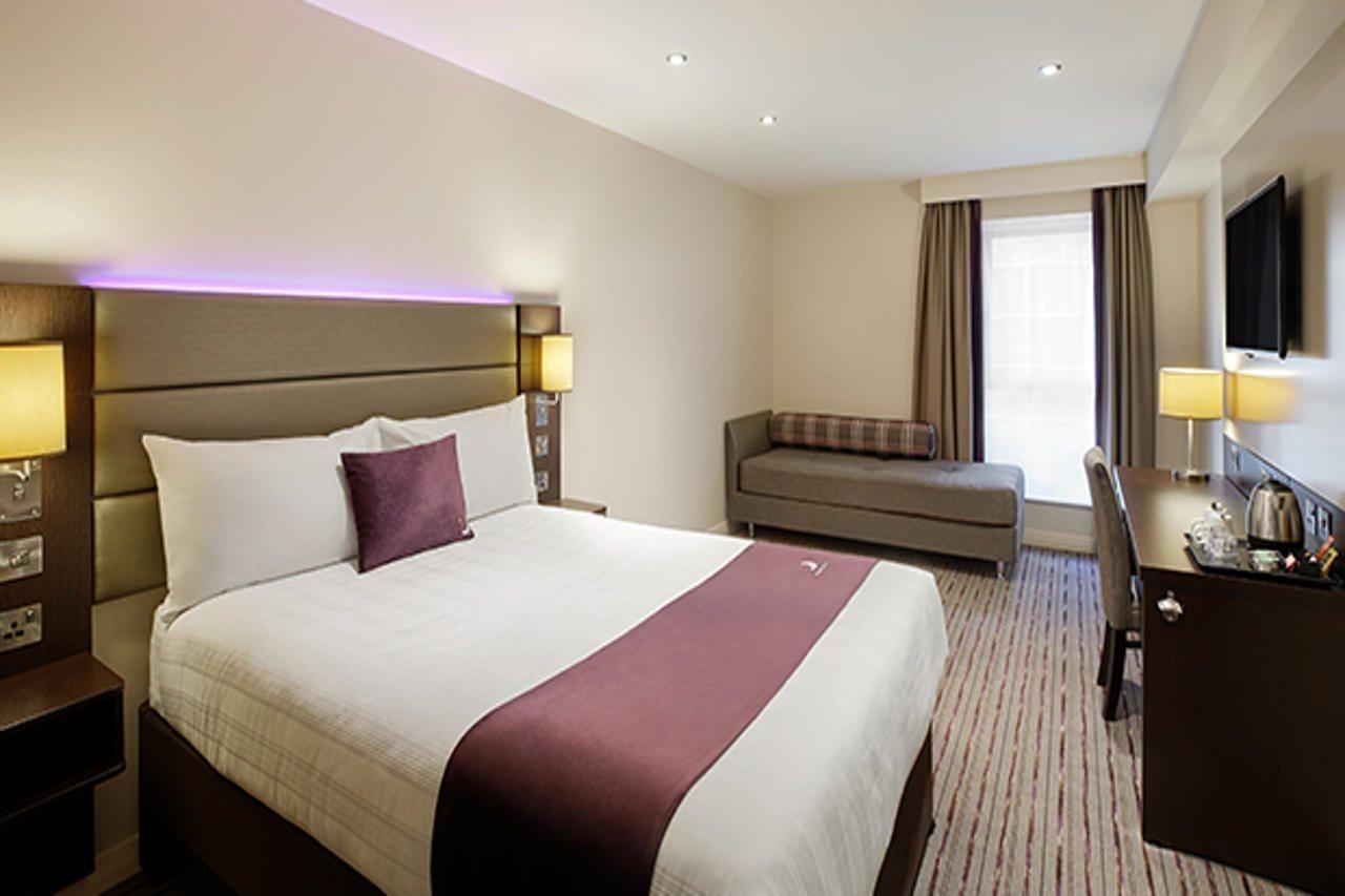 Premier Inn Birmingham City - Aston エクステリア 写真