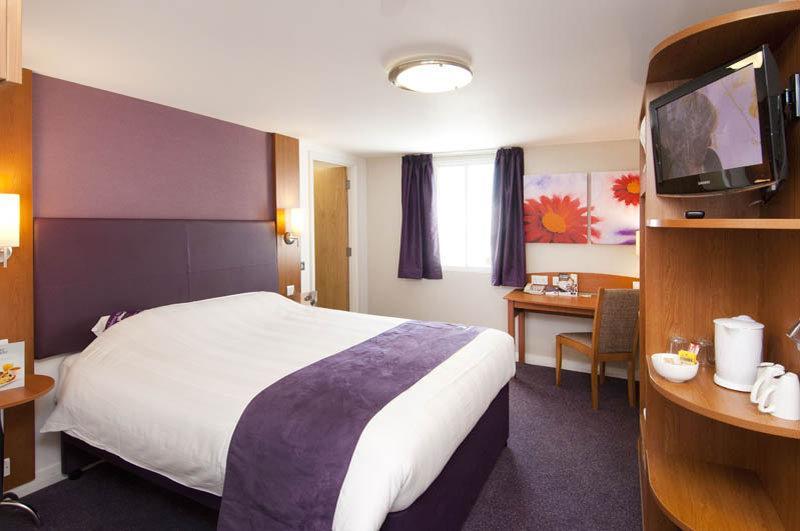 Premier Inn Birmingham City - Aston エクステリア 写真